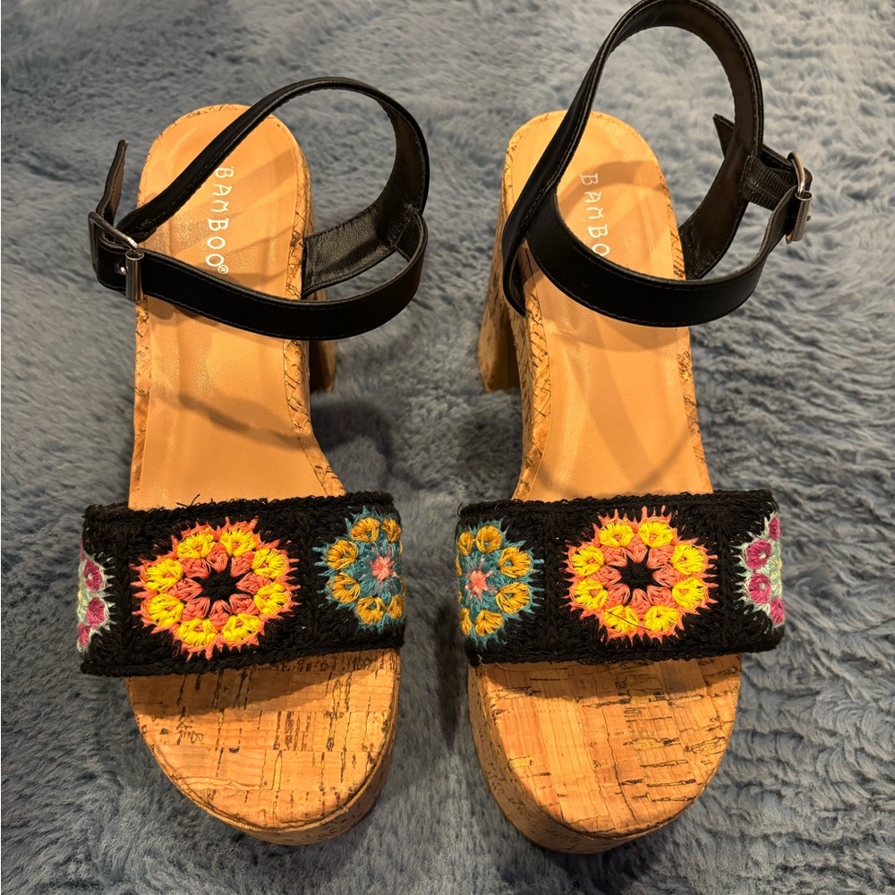 Tilly’s heel wedges
